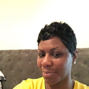 Meet your Posher, Lakendra